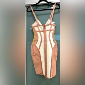 Stunning Colorblock Corset-Style Bodycon Dress